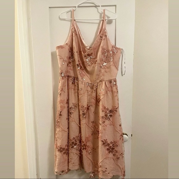 City Chic Dresses & Skirts - City Chic- Pink Spring occasion dress
